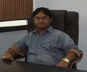 Dr. Nilesh Goyal